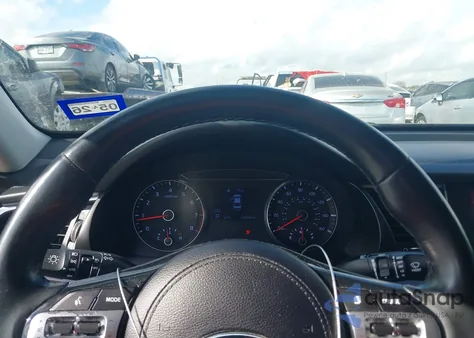 2019 Kia Cadenza Premium из США, поврежденный, VIN KNALB4J11K5169615